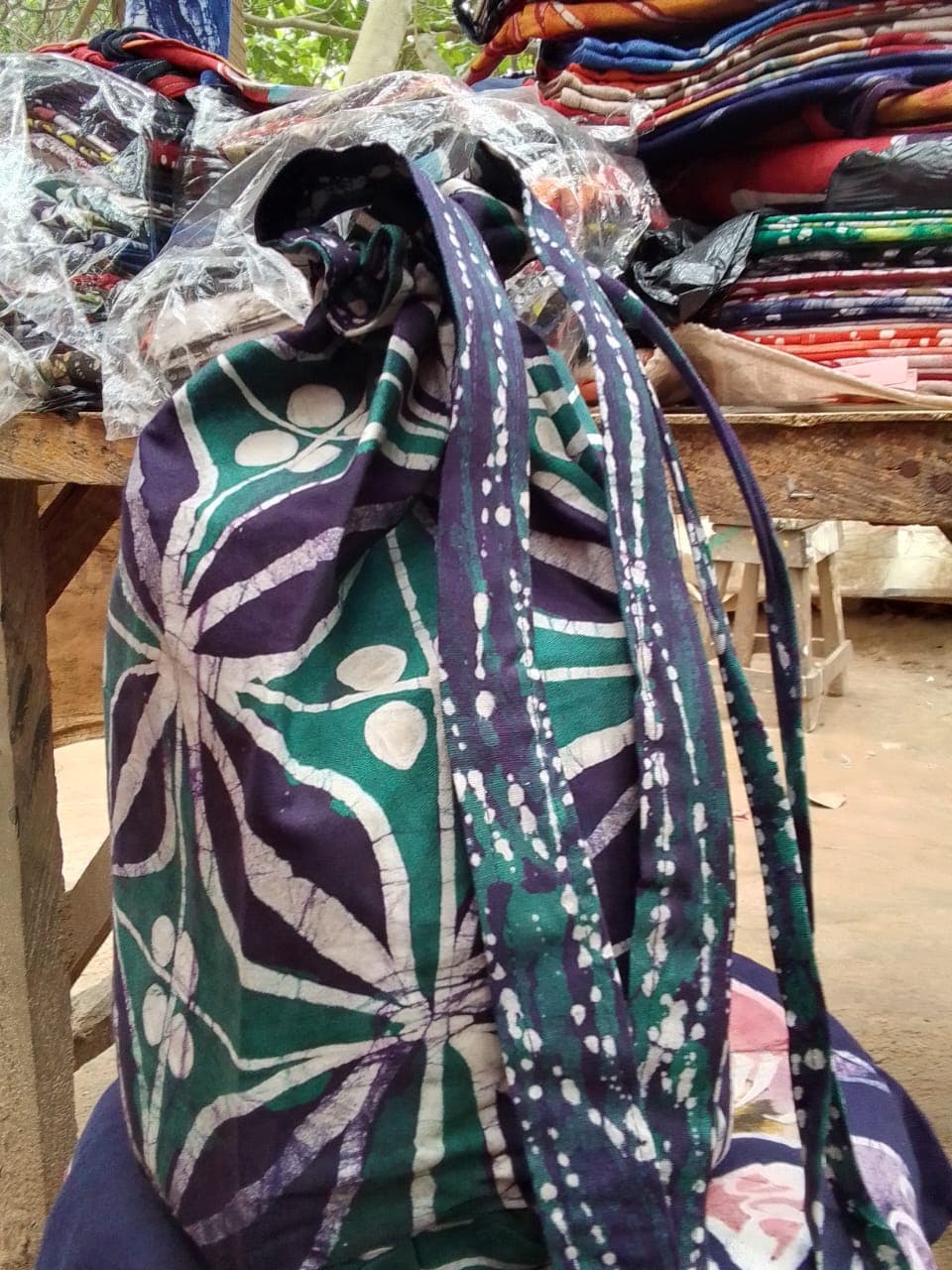 Mosaic pattern picnic bag – Blue and green mosaic pattern picnic bag